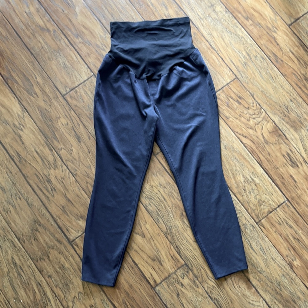 a:glow Maternity